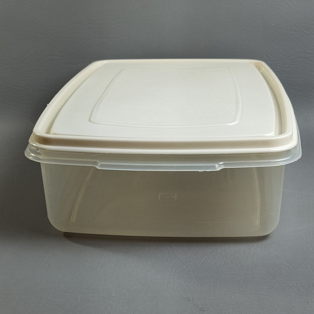 Rubbermaid Servin Saver Lot Of 3- (2) #10 12 Oz & #10 17 Cup Almond Rectangle - Picture 5 of 16